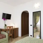 Blu Morisco فندق كانّيجوني